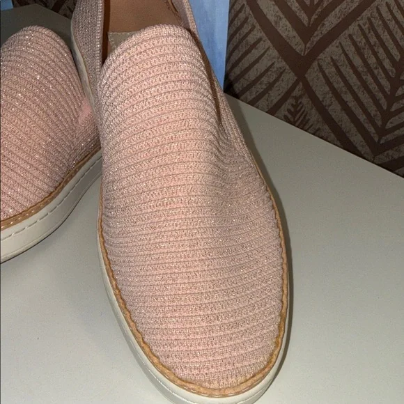 UGG Women's Alameda Sammy Slip-On Sneaker - Picture 3 of 8